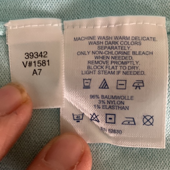 NWOT Lands End sweater - Picture 7 of 7